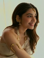 Heroine Krithi Shetty Pics